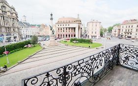 Miskevycha Square 5A Apartment- View Of The Center Of Lviv With A Balcony